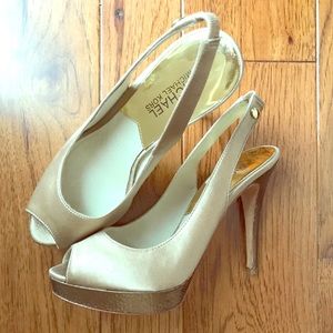 Michael Kors Gold 4” Heels 5 1/2M